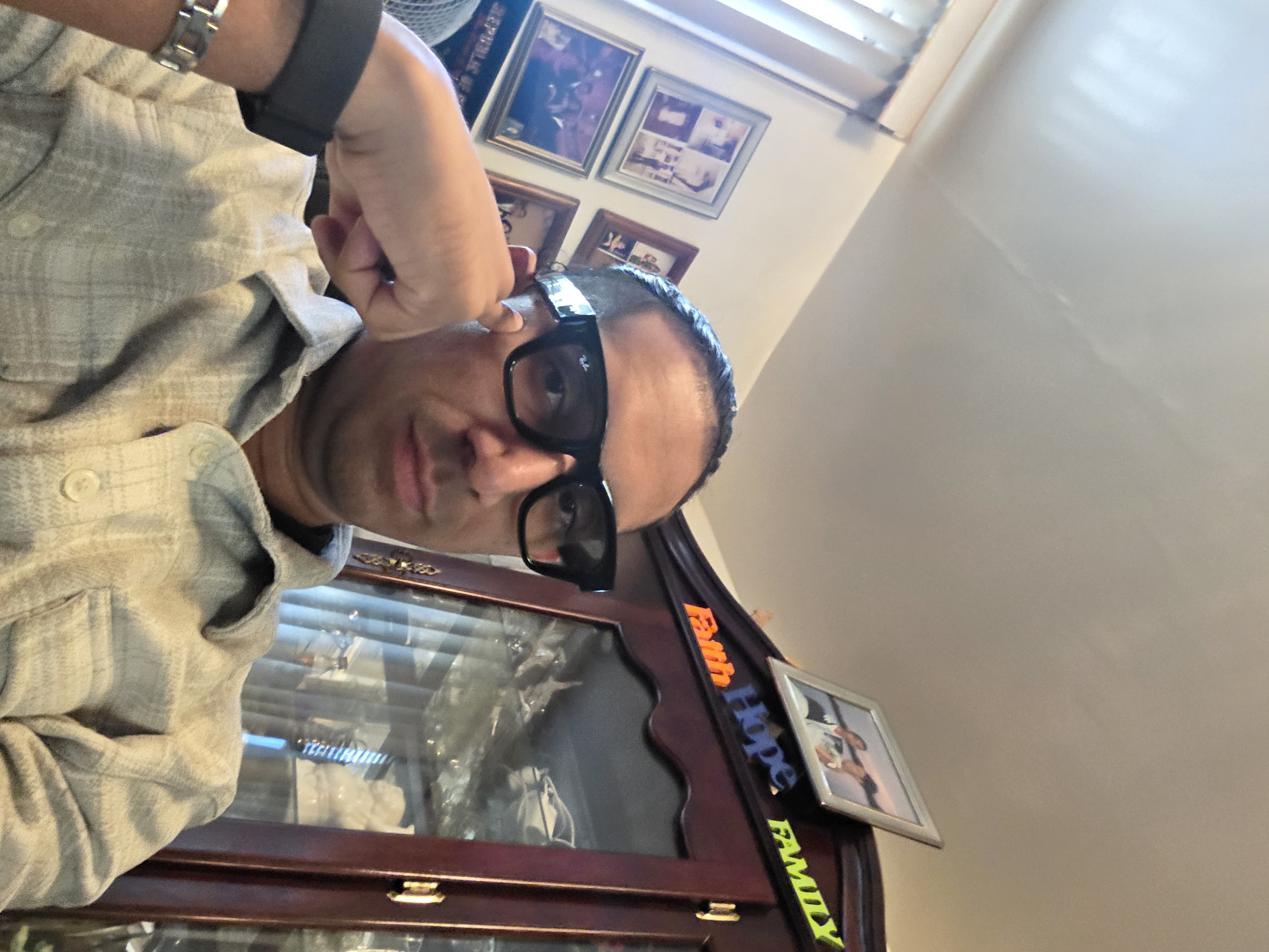 Carl Chinatomby - Front